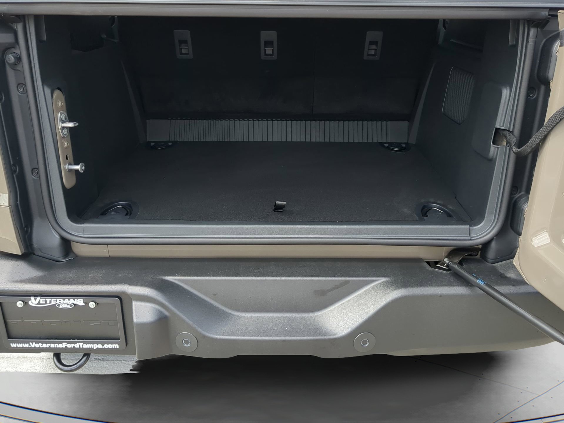 New 2025 Ford Bronco Outer Banks image 41