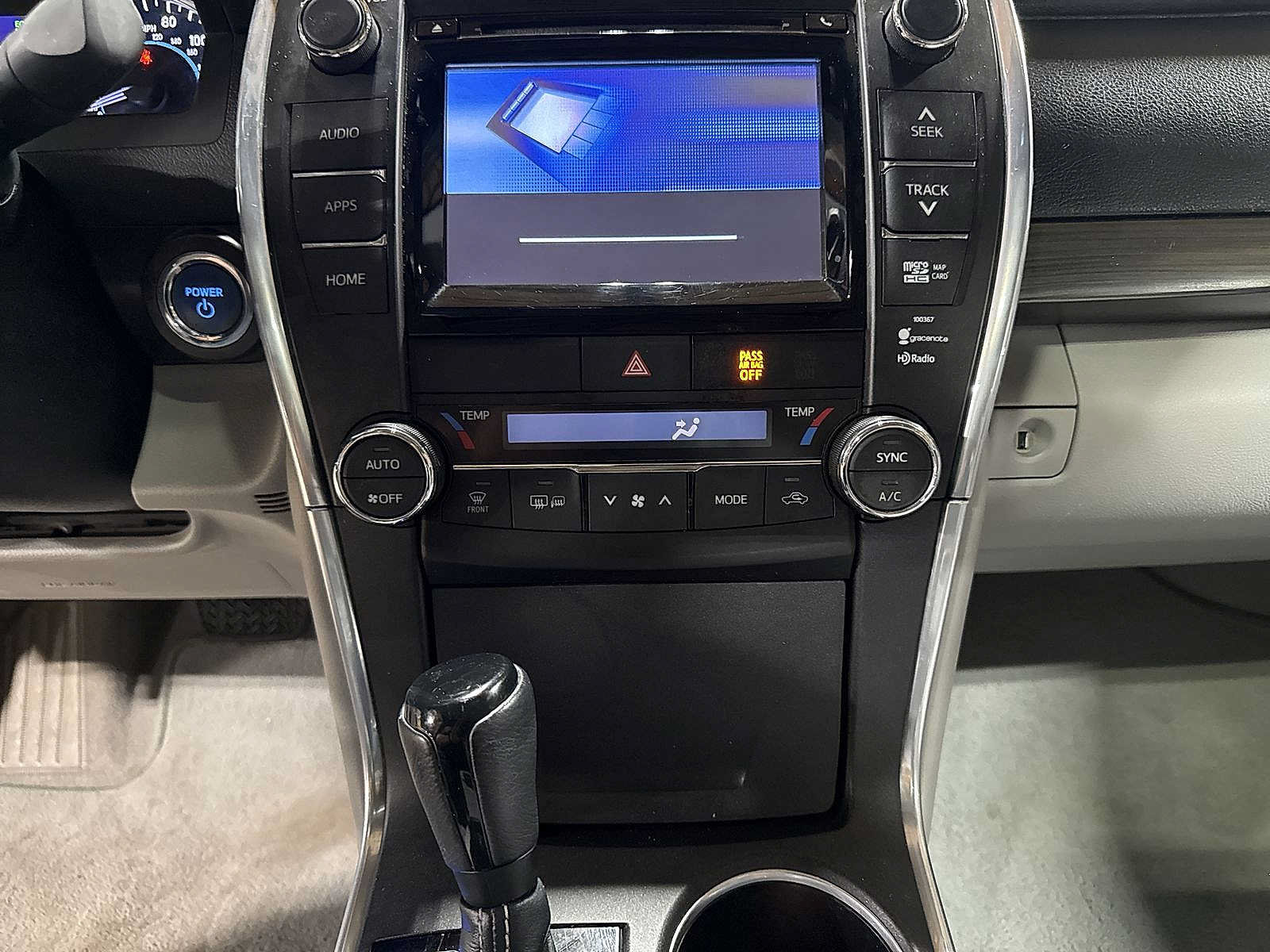 Used 2015 Toyota Camry XLE w/ Moonroof Package FWD image 21