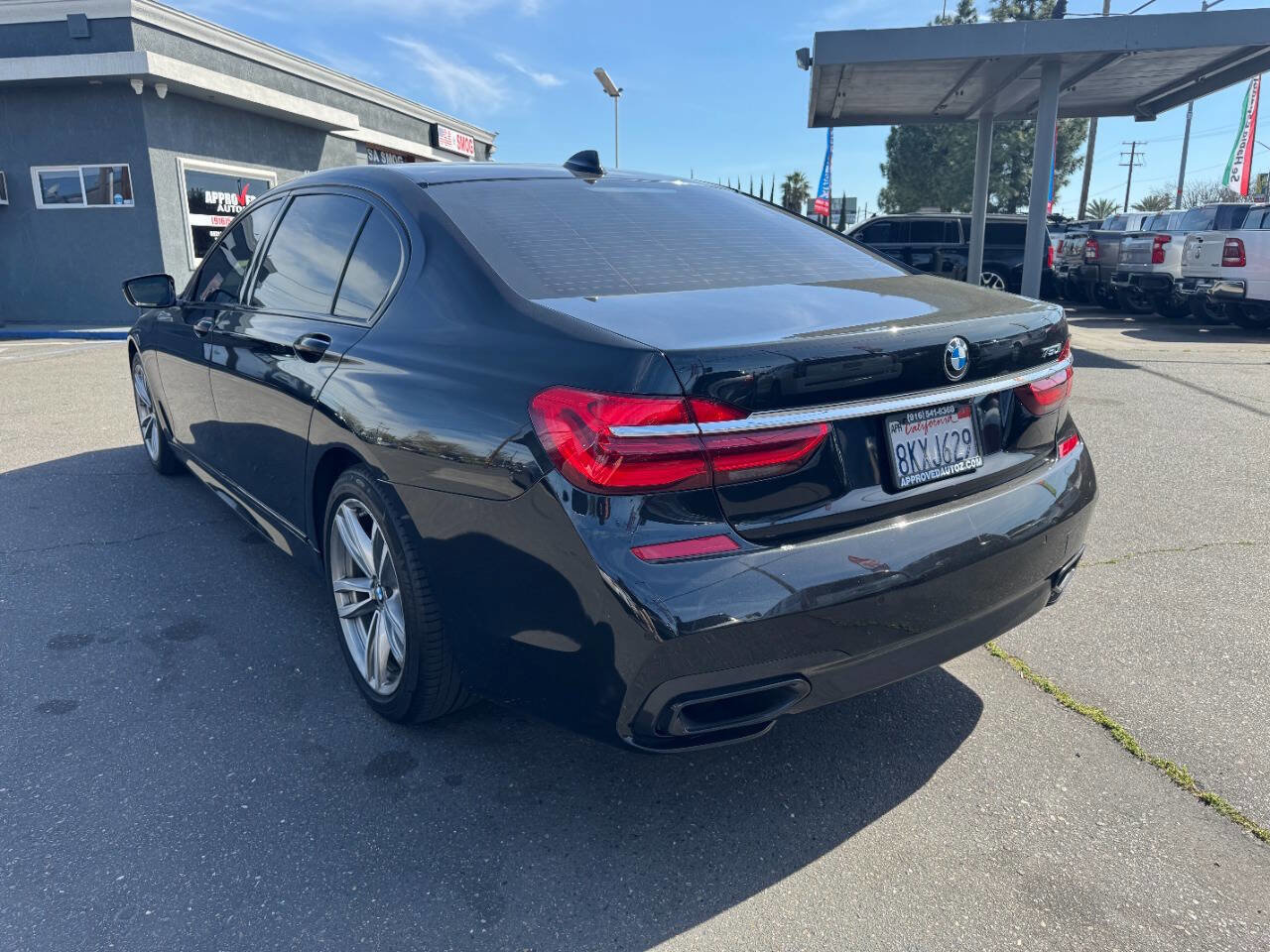 Used 2016 BMW 750i RWD image 5
