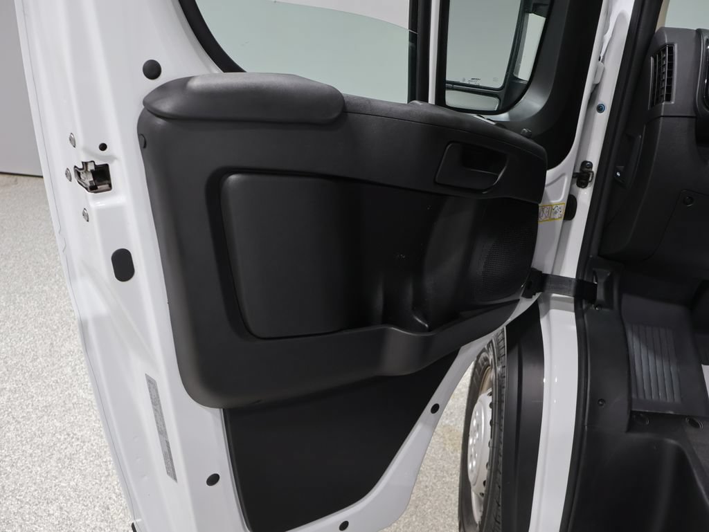Used 2025 RAM ProMaster 2500 w/ Premium Convenience Group FWD image 13