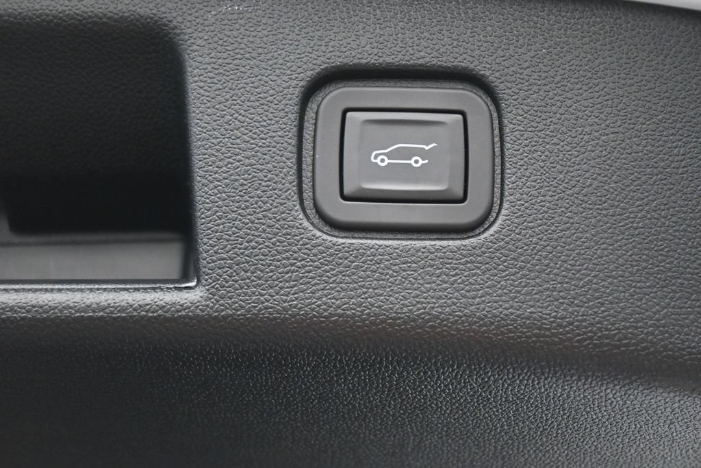 Used 2024 Chevrolet Blazer EV LT AWD/4WD image 28