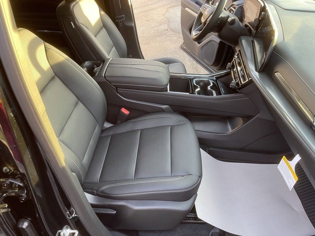 New 2026 Chevrolet Traverse LT w/ Driver Confidence Package image 22