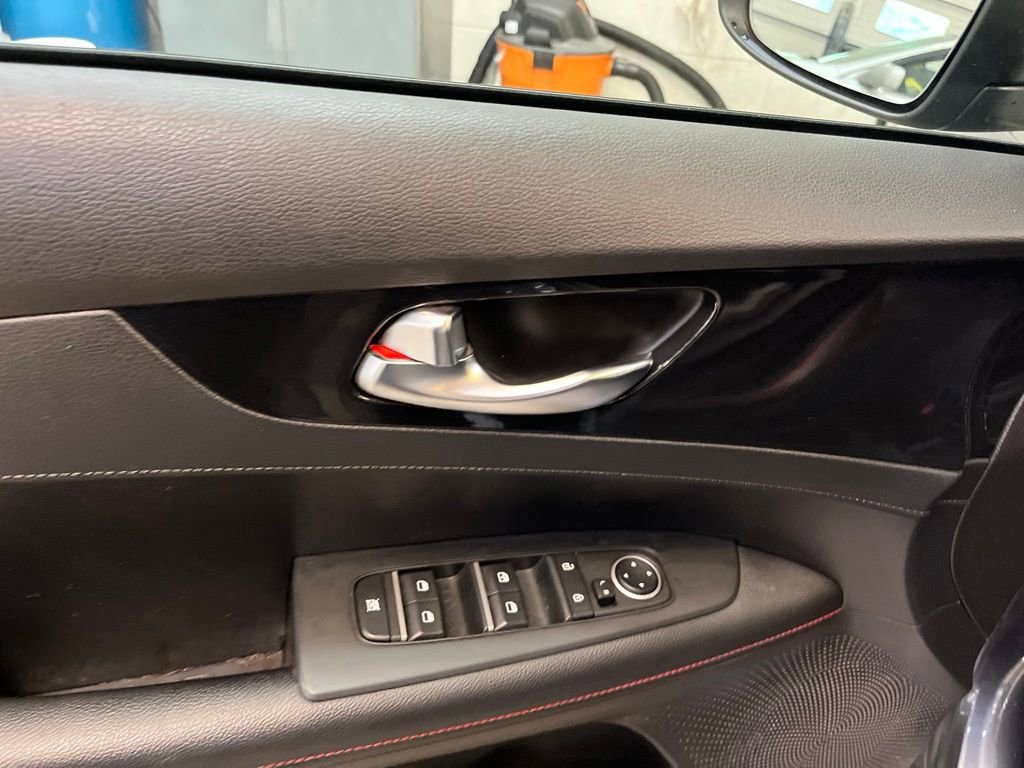 Used 2021 Kia Forte GT FWD image 13