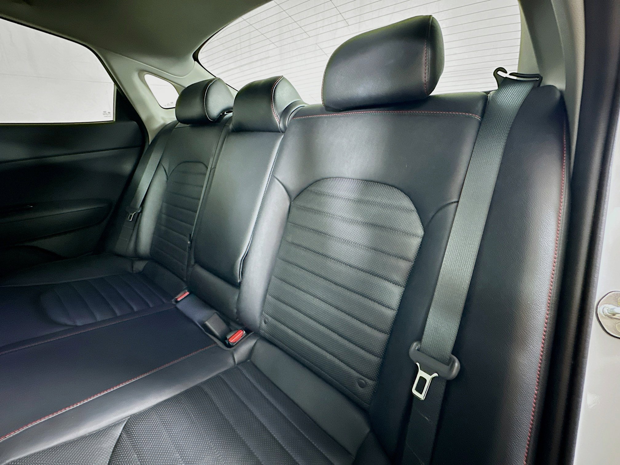 Used 2019 Kia Optima SX FWD image 26