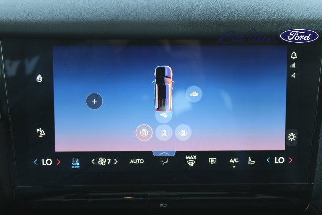 Used 2025 Lincoln Navigator Reserve AWD/4WD image 21