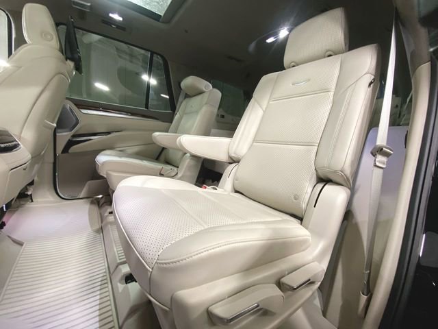 Used 2025 Cadillac Escalade Sport Platinum image 26