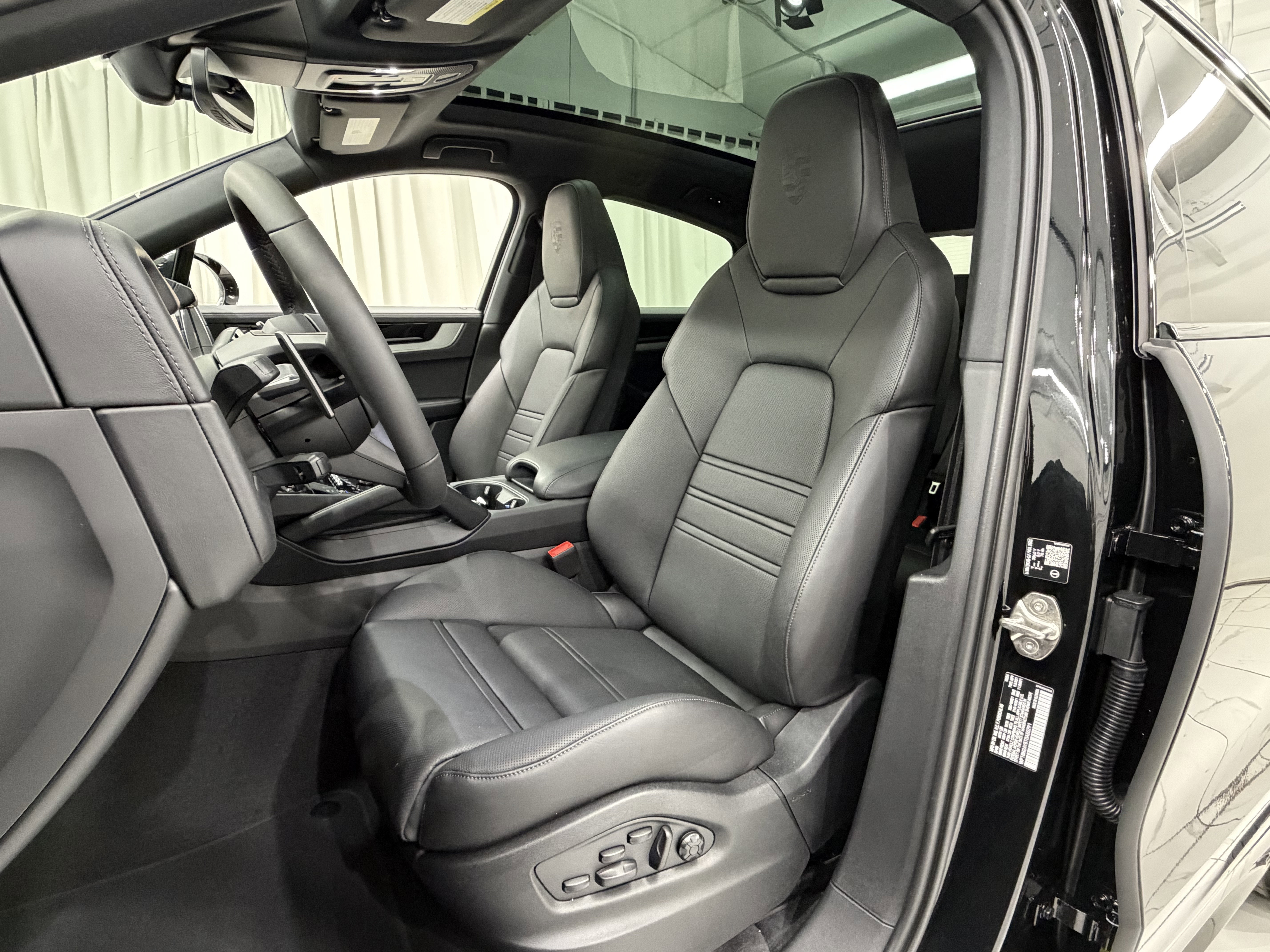 New 2026 Porsche Cayenne S image 31