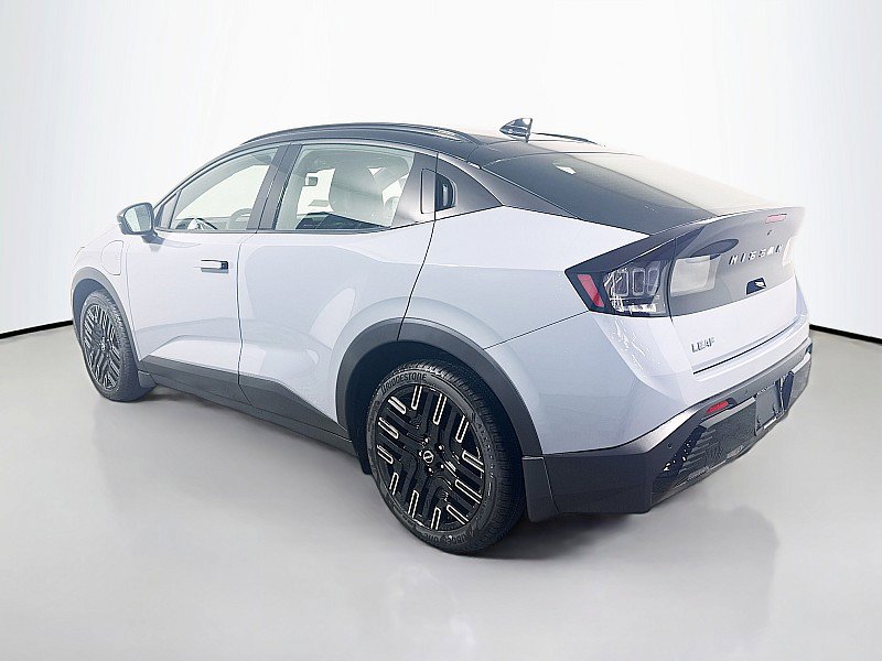 New 2026 Nissan Leaf Platinum+ w/ Cargo Package (Platinum+) FWD image 5