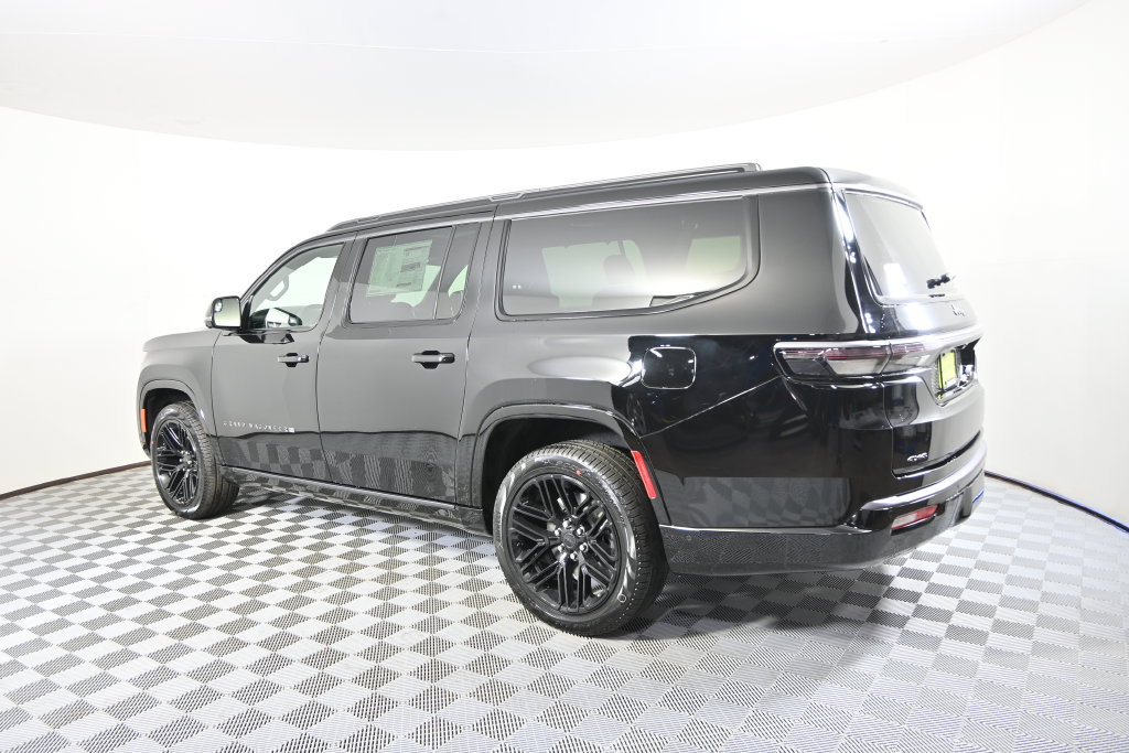 New 2026 Jeep Grand Wagoneer L Limited AWD/4WD image 4