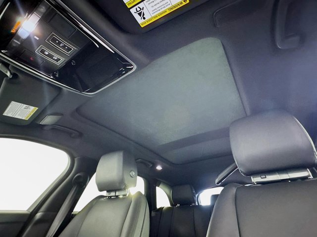 Used 2026 Land Rover Range Rover Velar Dynamic SE image 14