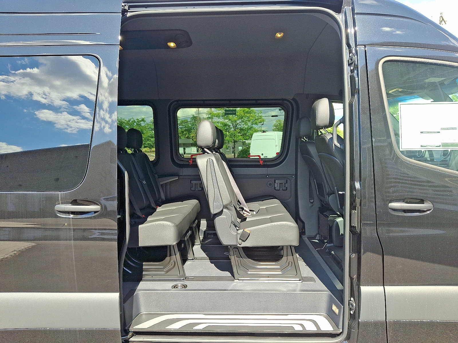 New 2025 Mercedes-Benz Sprinter 2500 image 6