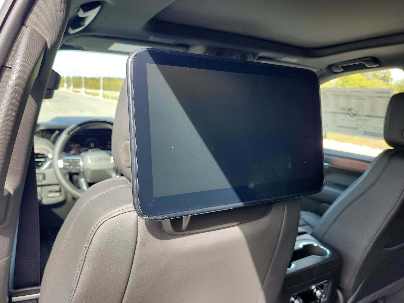 New 2026 GMC Yukon Denali image 10