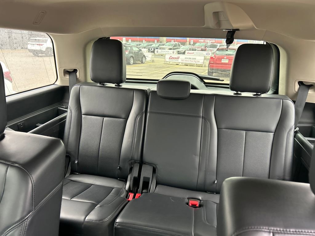 Used 2024 Ford Expedition XLT image 30