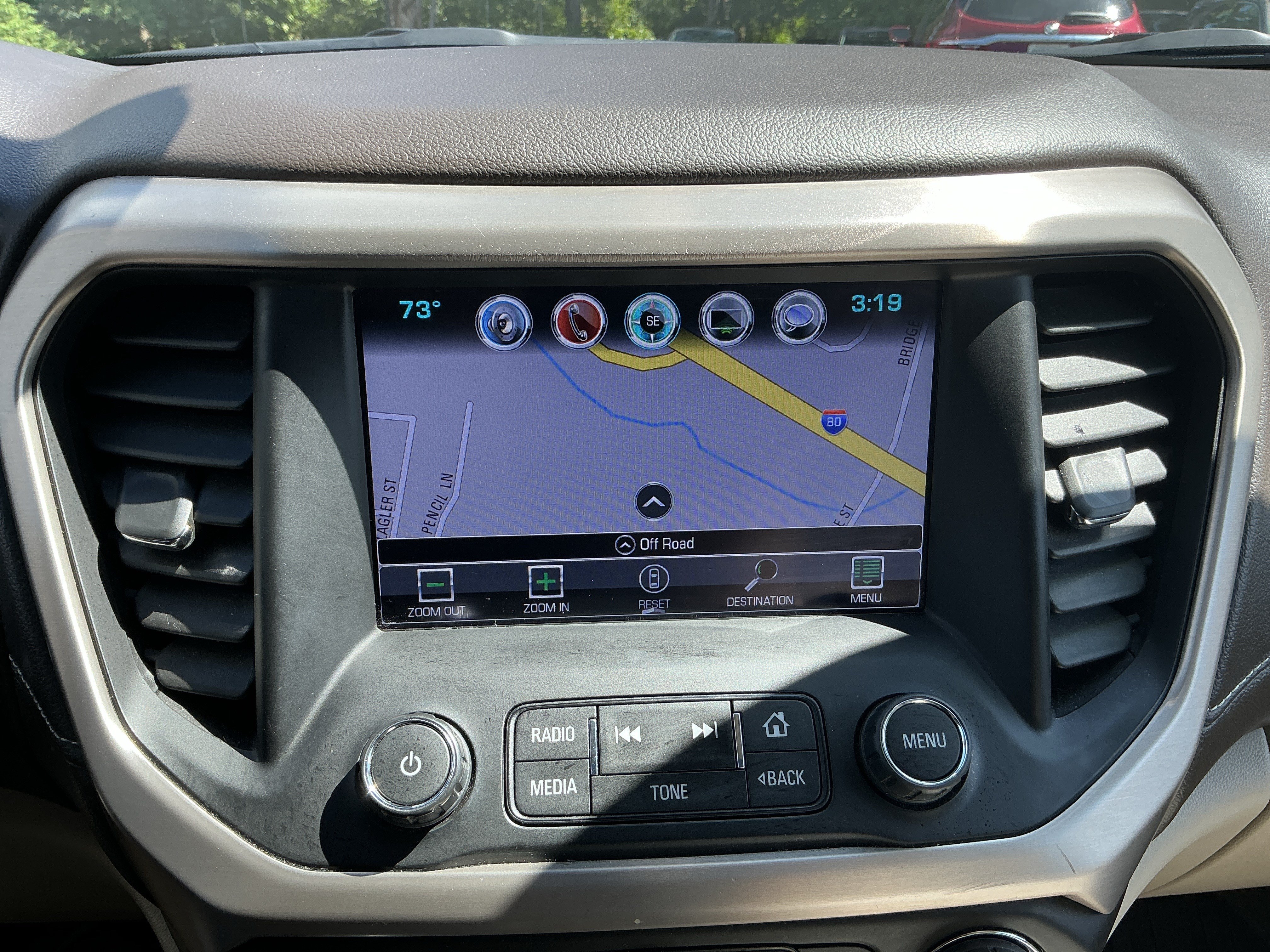 Used 2019 GMC Acadia Denali w/ Technology Package AWD/4WD image 23