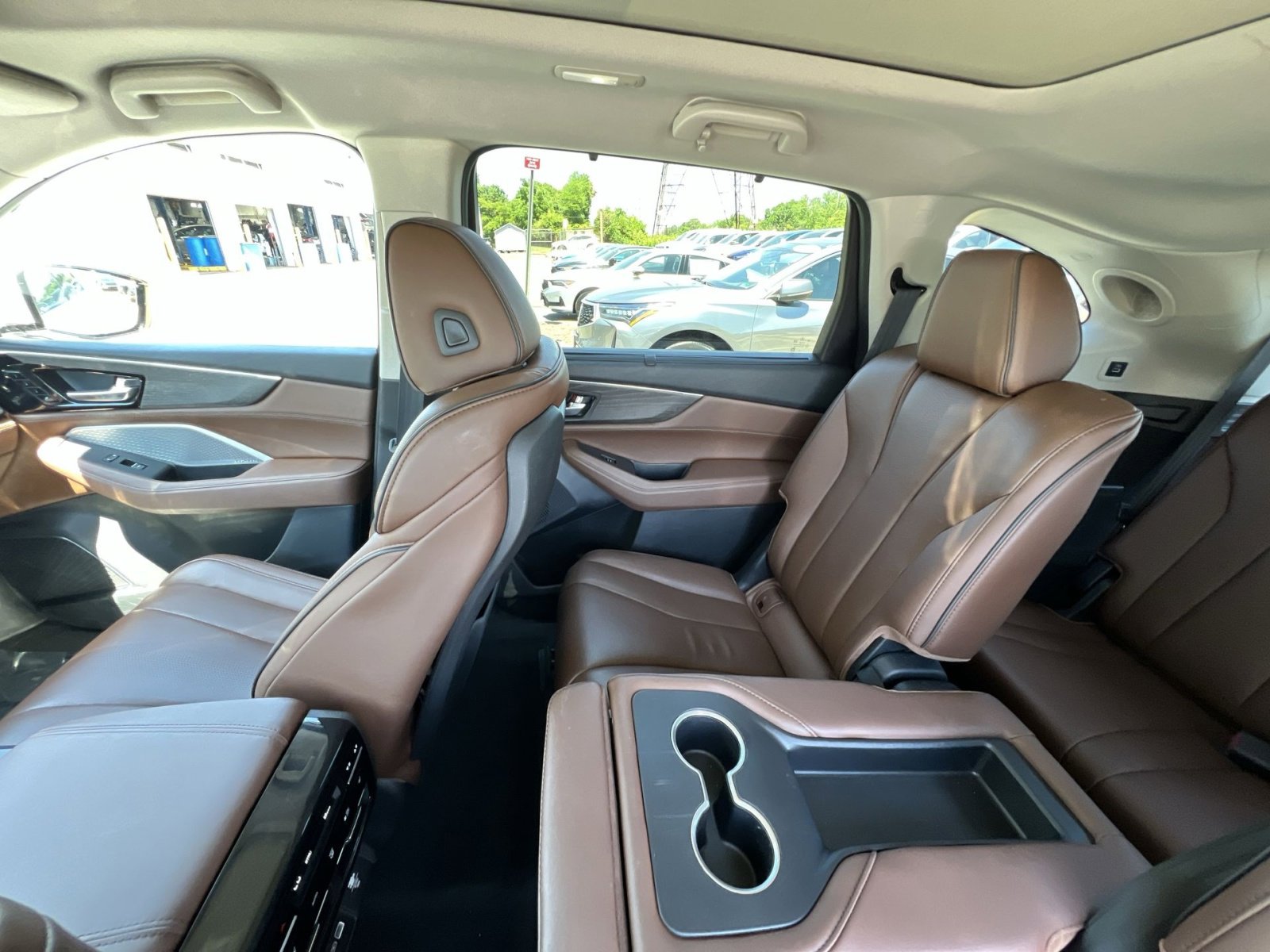 Certified 2023 Acura MDX SH-AWD w/ Advance Package image 4