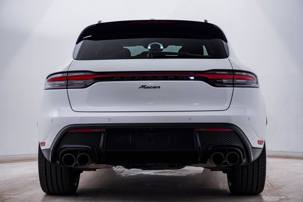 Certified 2025 Porsche Macan image 10