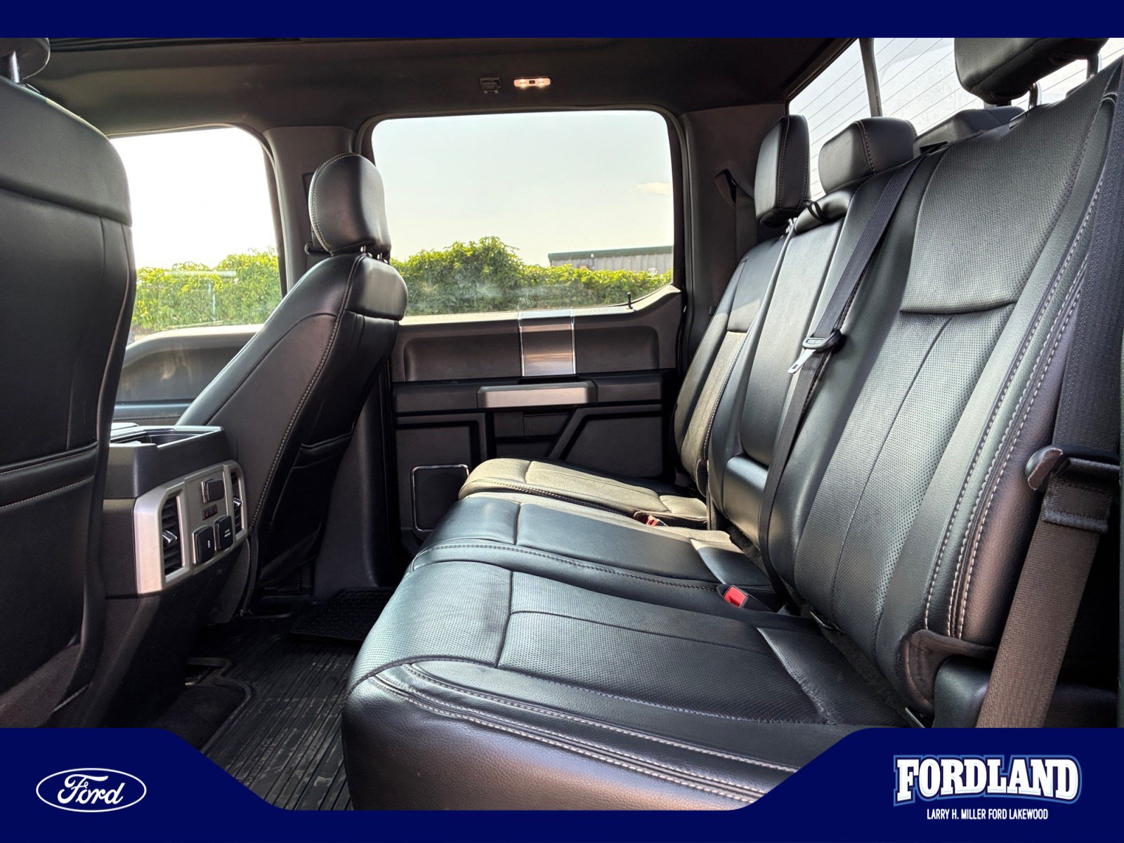 Used 2018 Ford F150 Lariat w/ Equipment Group 502A Luxury AWD/4WD image 17