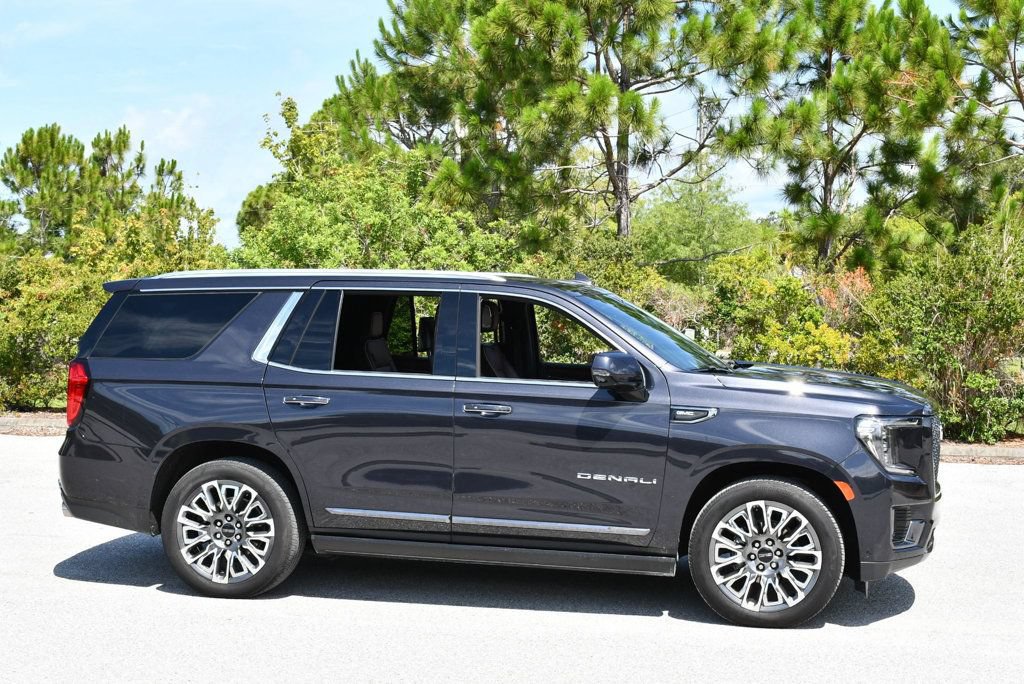 Used 2023 GMC Yukon Denali Ultimate AWD/4WD image 8