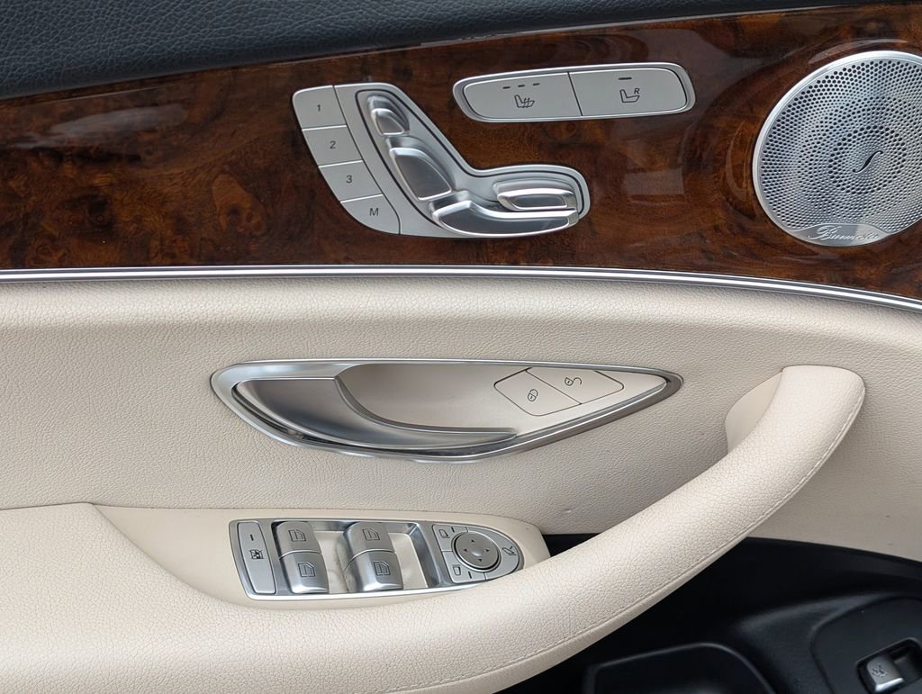 Certified 2018 Mercedes-Benz E 400 4MATIC Wagon image 20