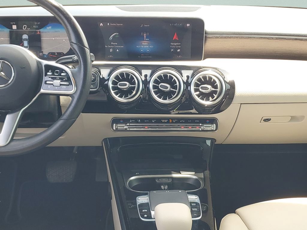 Used 2020 Mercedes-Benz CLA 250 image 15