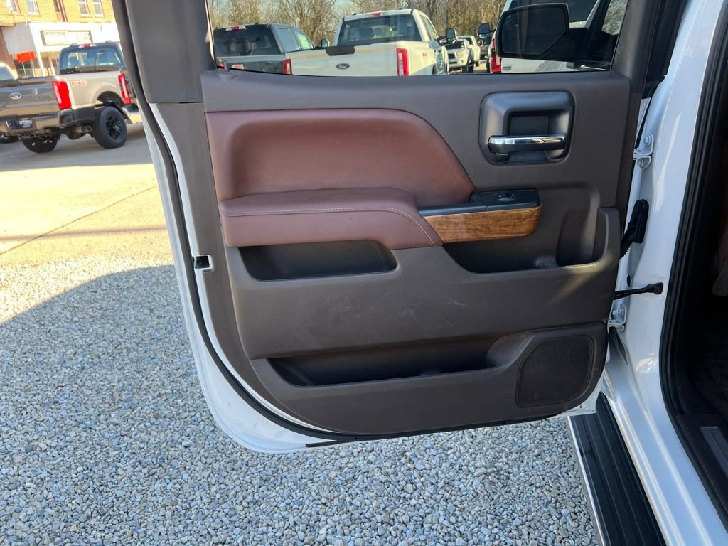 Used 2016 Chevrolet Silverado 1500 High Country w/ High Country Premium Package image 15
