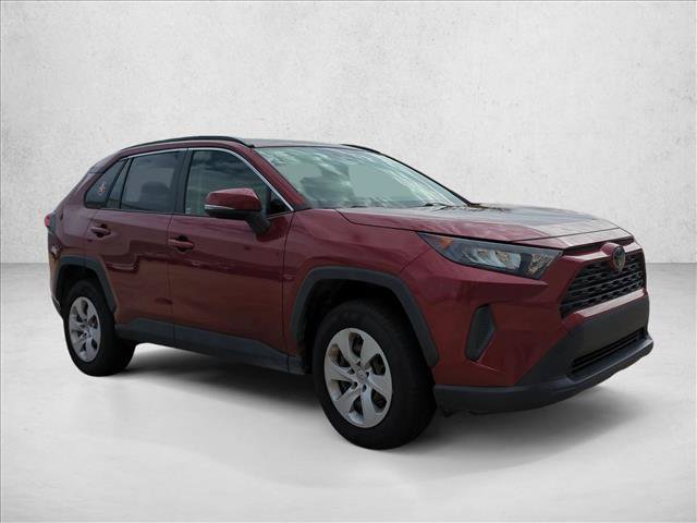 Used 2020 Toyota RAV4 LE AWD/4WD image 3