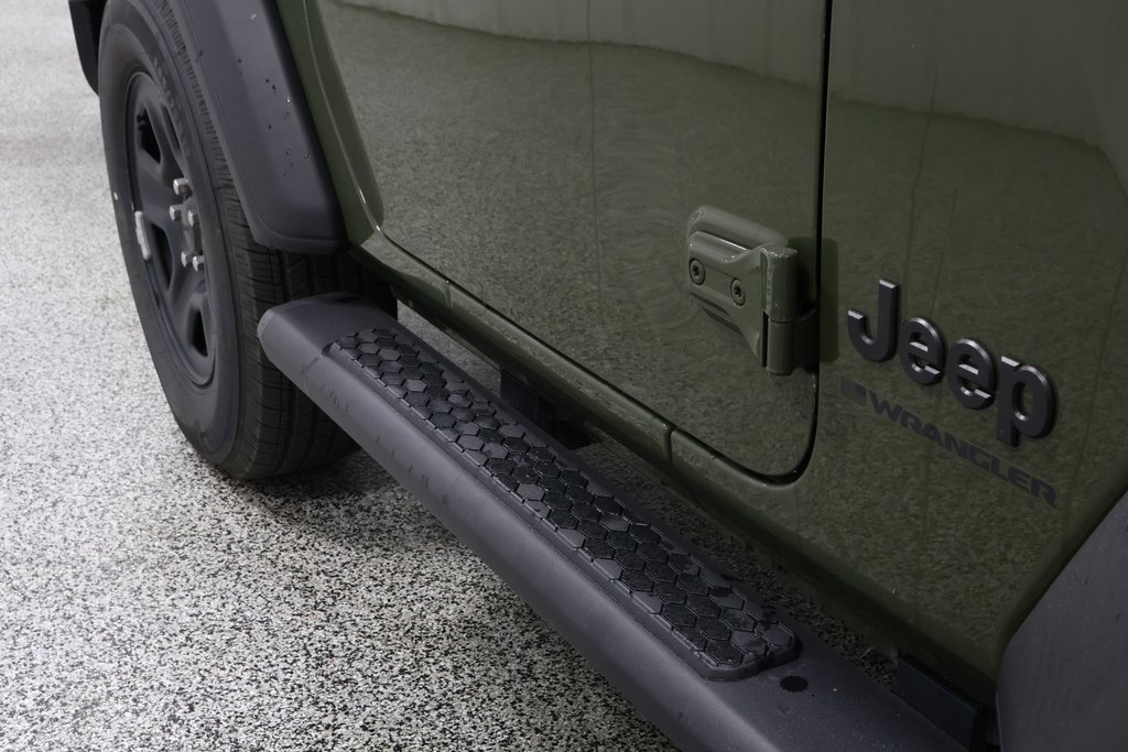 Used 2023 Jeep Wrangler Sport image 31