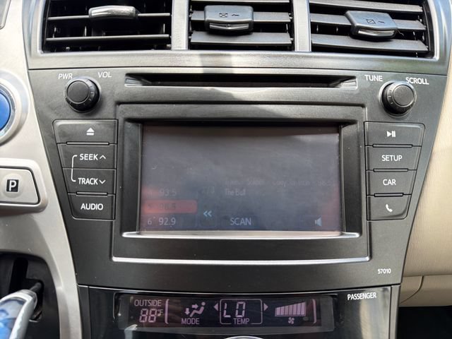 Used 2012 Toyota Prius V Two FWD image 11