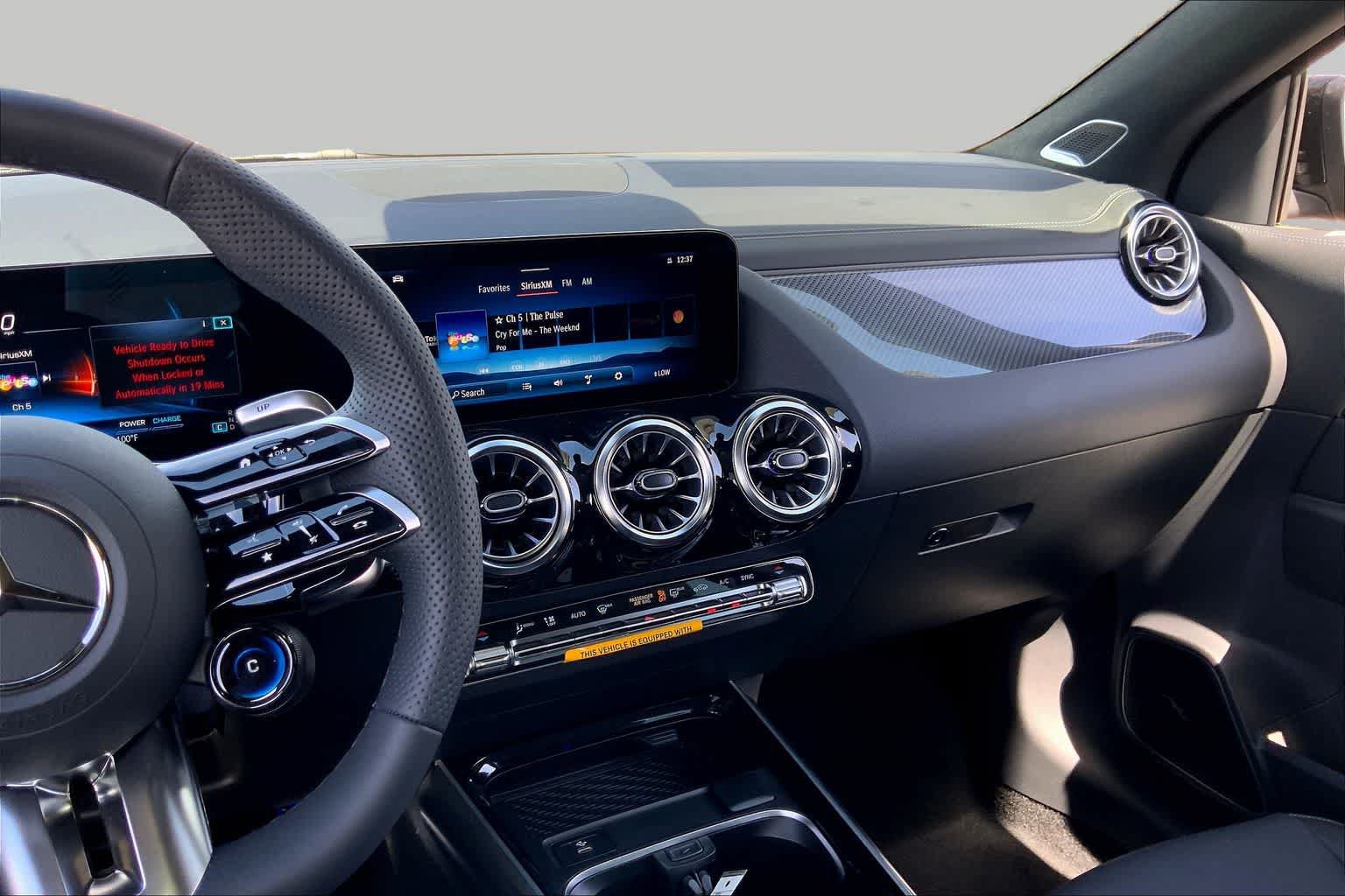 New 2025 Mercedes-Benz GLA 35 AMG 4MATIC image 8
