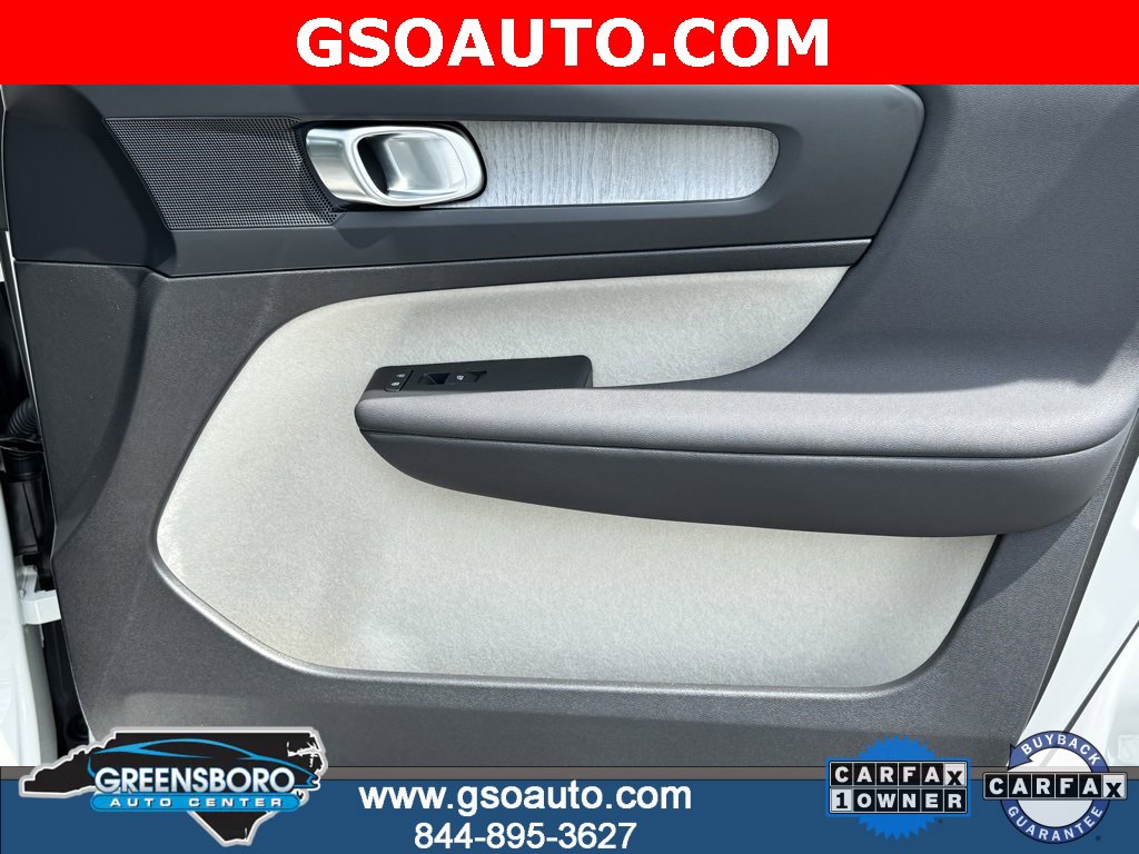 Used 2024 Volvo XC40 B5 Plus w/ Protection Package Premier image 16