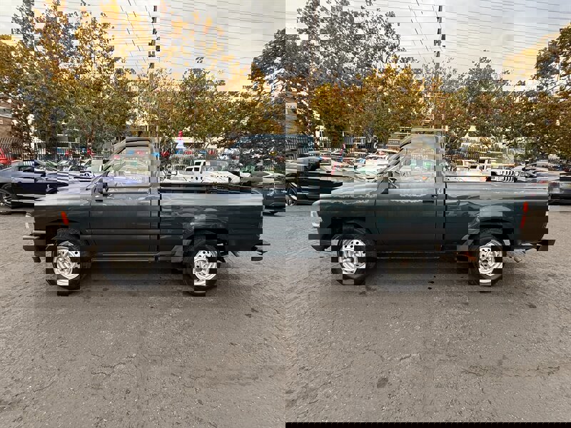 Used 1994 Toyota Pickup 2WD Regular Cab image 8