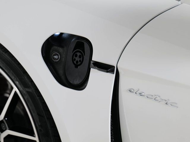 New 2025 Porsche Taycan 4S image 30