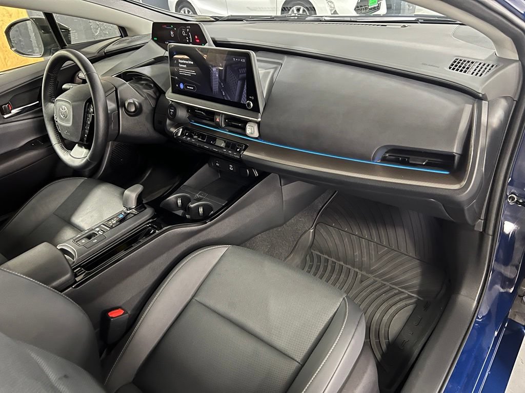 Certified 2023 Toyota Prius XLE FWD image 25