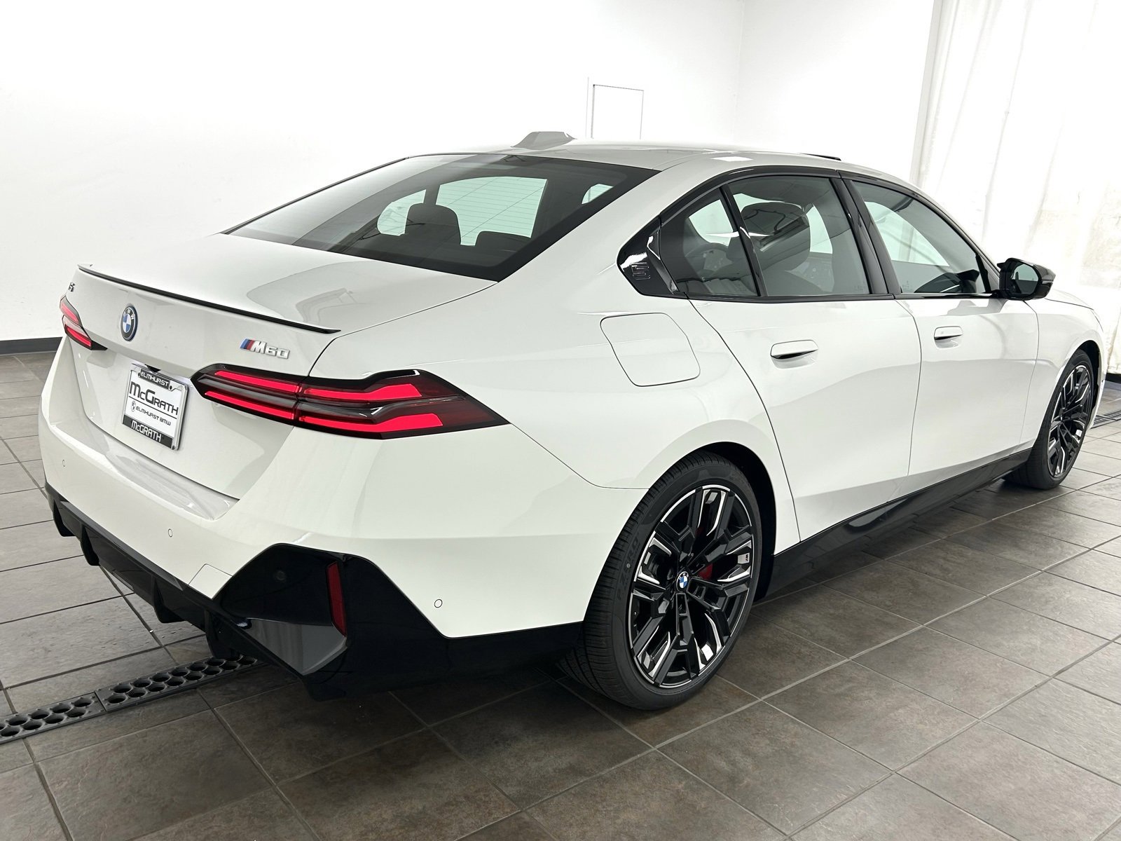 New 2025 BMW i5 M60 w/ Premium Package image 5