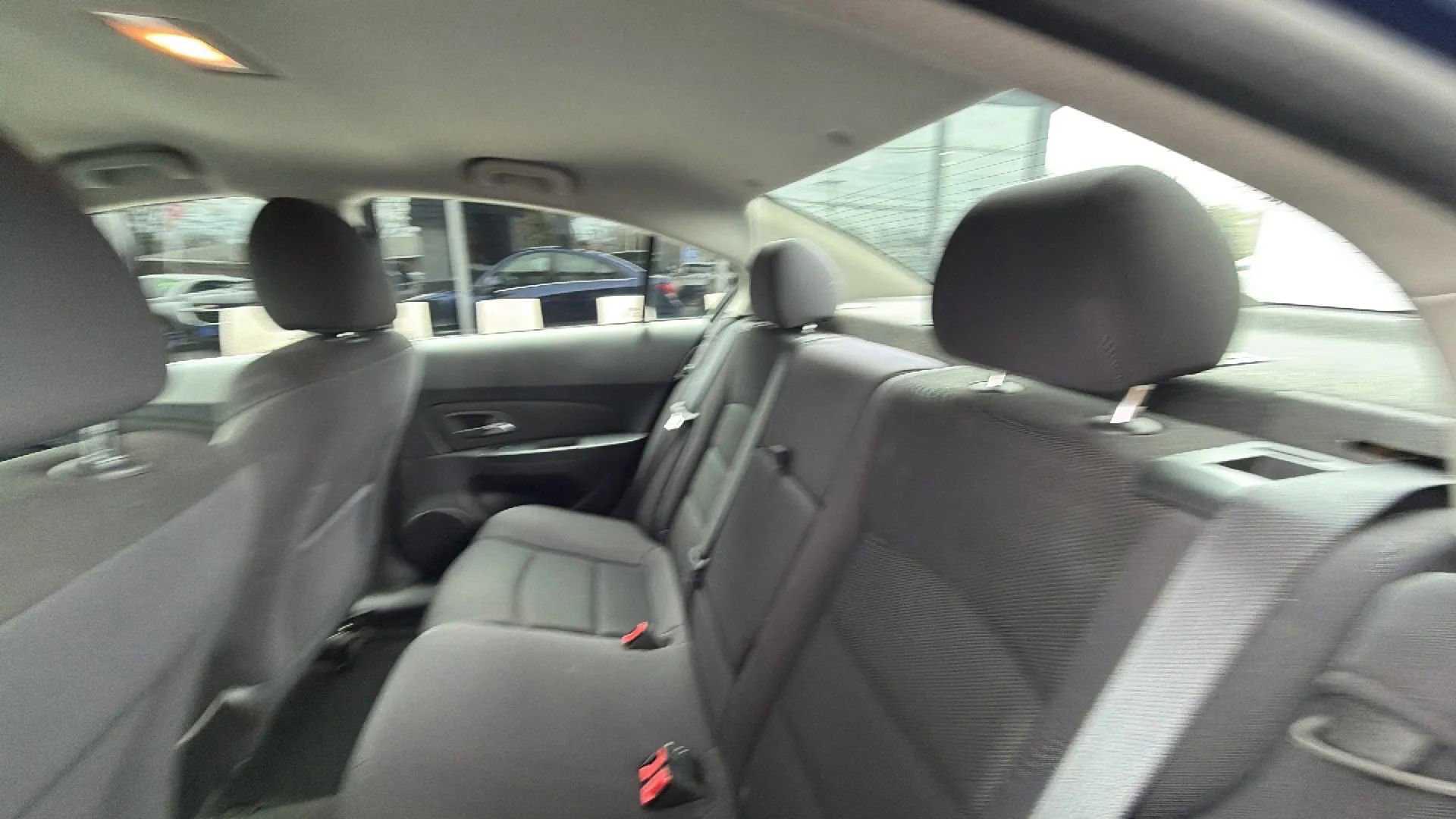 Used 2013 Chevrolet Cruze LT image 37