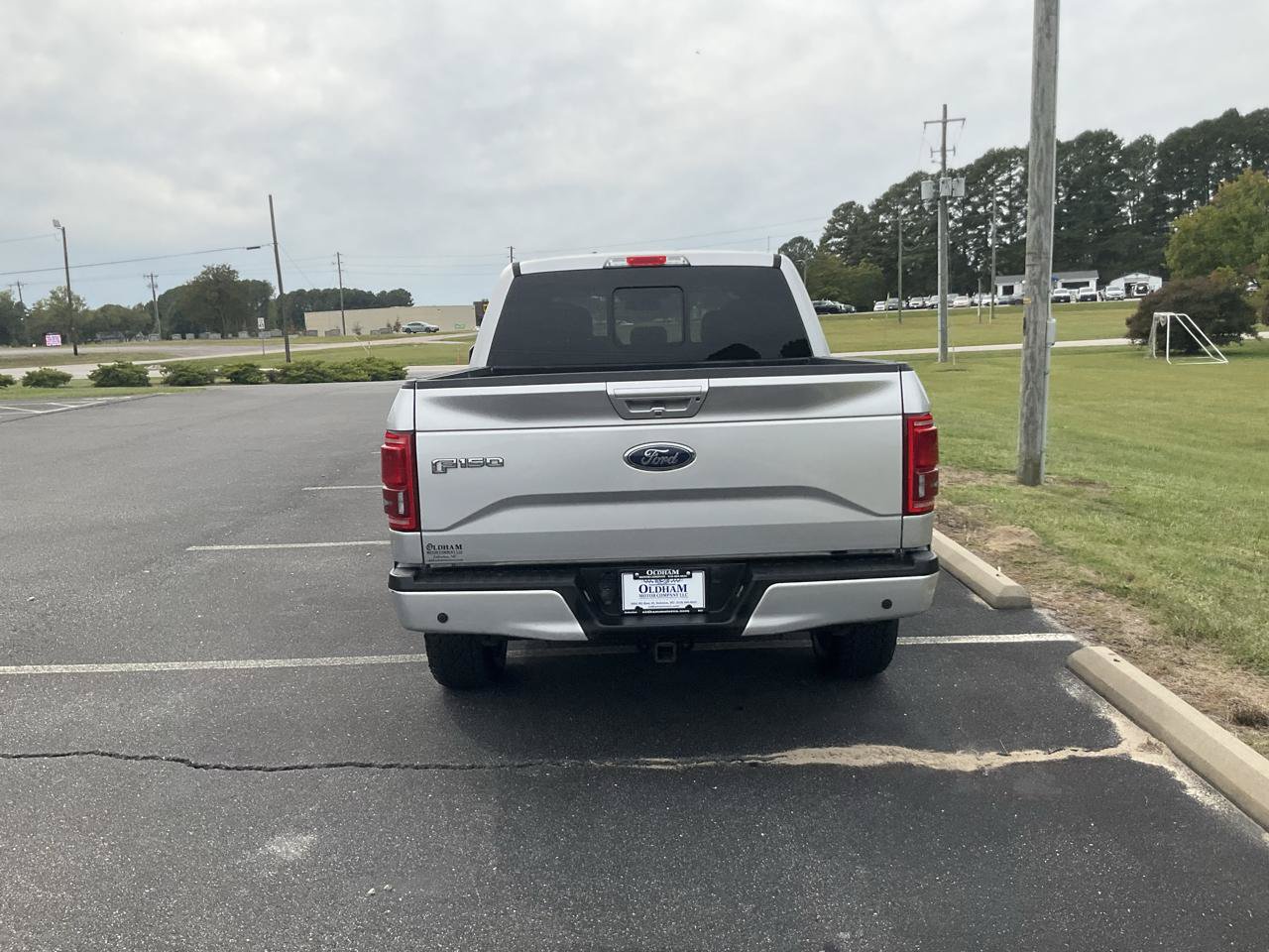 Used 2015 Ford F150 Lariat w/ Equipment Group 502A Luxury AWD/4WD image 8