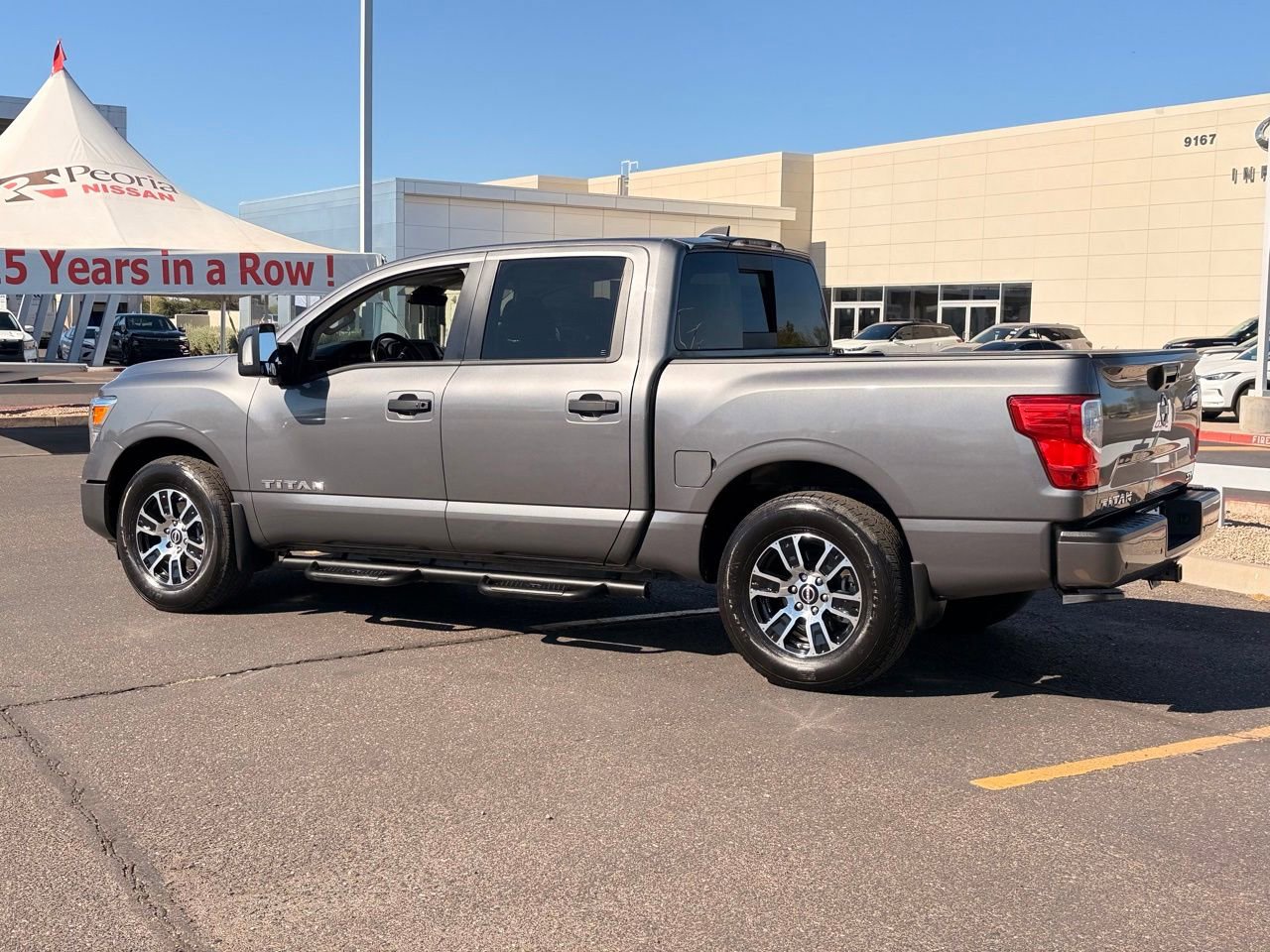 Certified 2024 Nissan Titan SV w/ SV Convenience Package RWD image 4