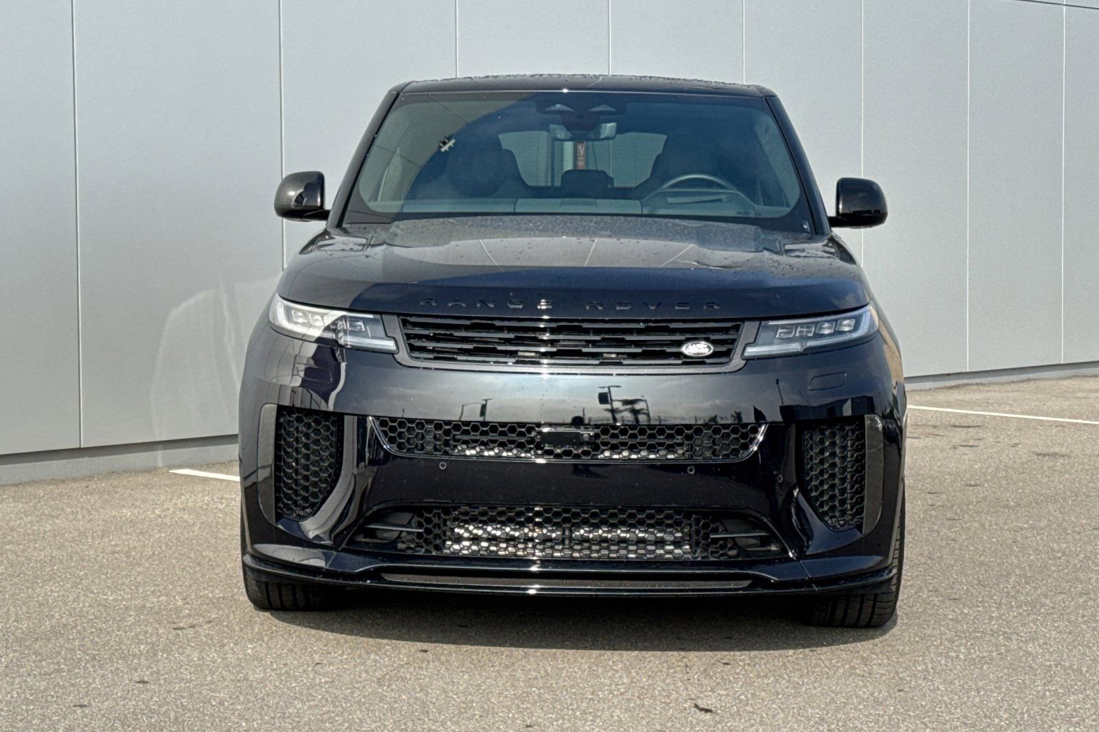 Used 2025 Land Rover Range Rover Sport SV Edition Two image 8