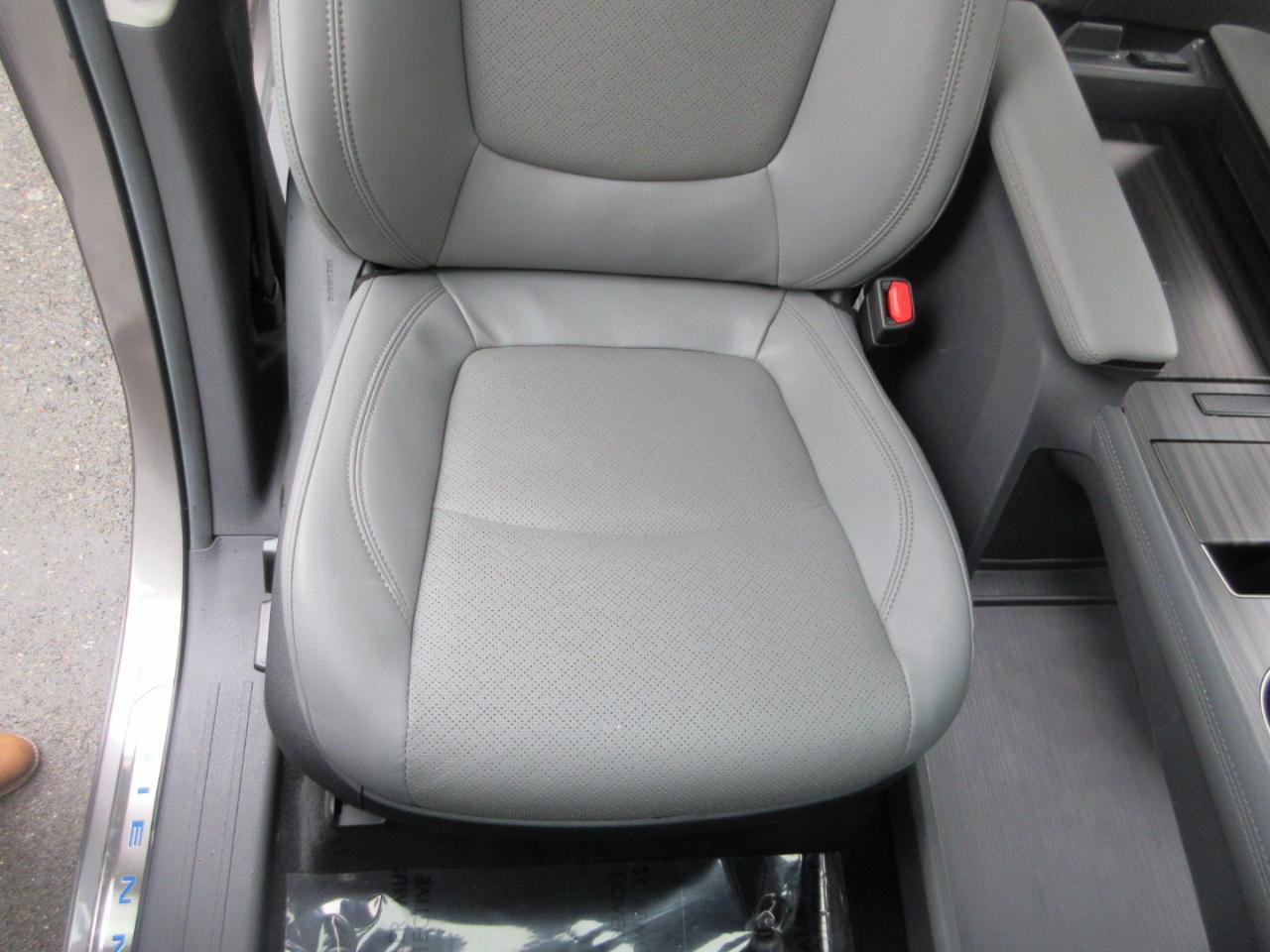 Used 2024 Toyota Sienna Limited AWD image 25