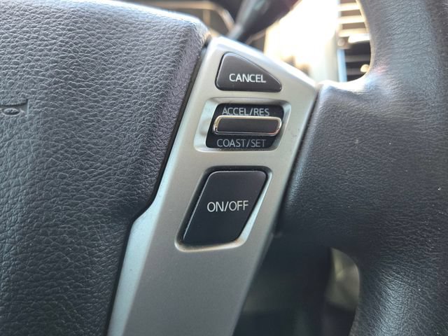 Used 2018 Nissan Titan SV AWD/4WD image 18