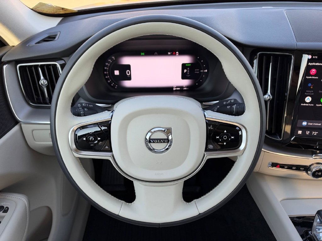 Certified 2024 Volvo XC60 T8 Core w/ Climate Package AWD/4WD image 11