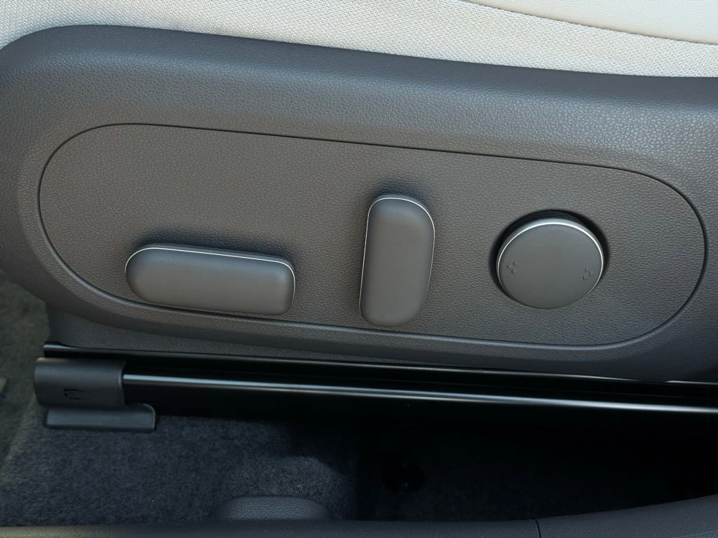 Used 2026 Hyundai Kona SEL Premium image 20