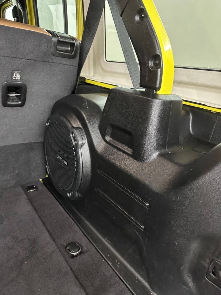 Used 2023 Jeep Wrangler Unlimited Sahara w/ Cold Weather Group image 30