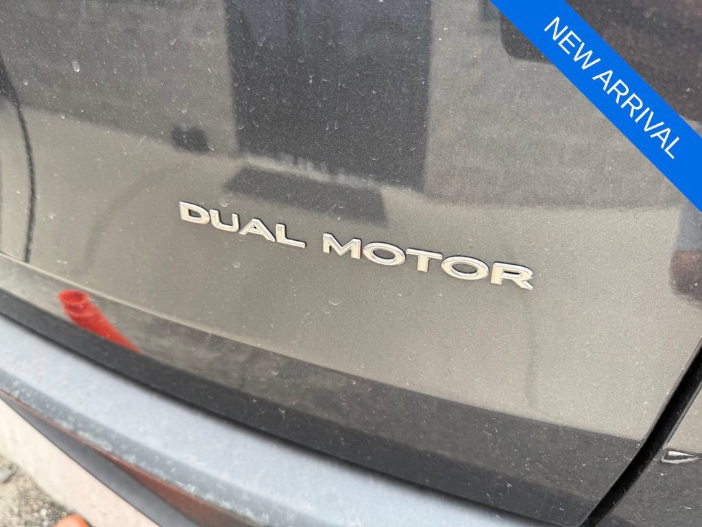 Used 2026 Tesla Model Y AWD image 8