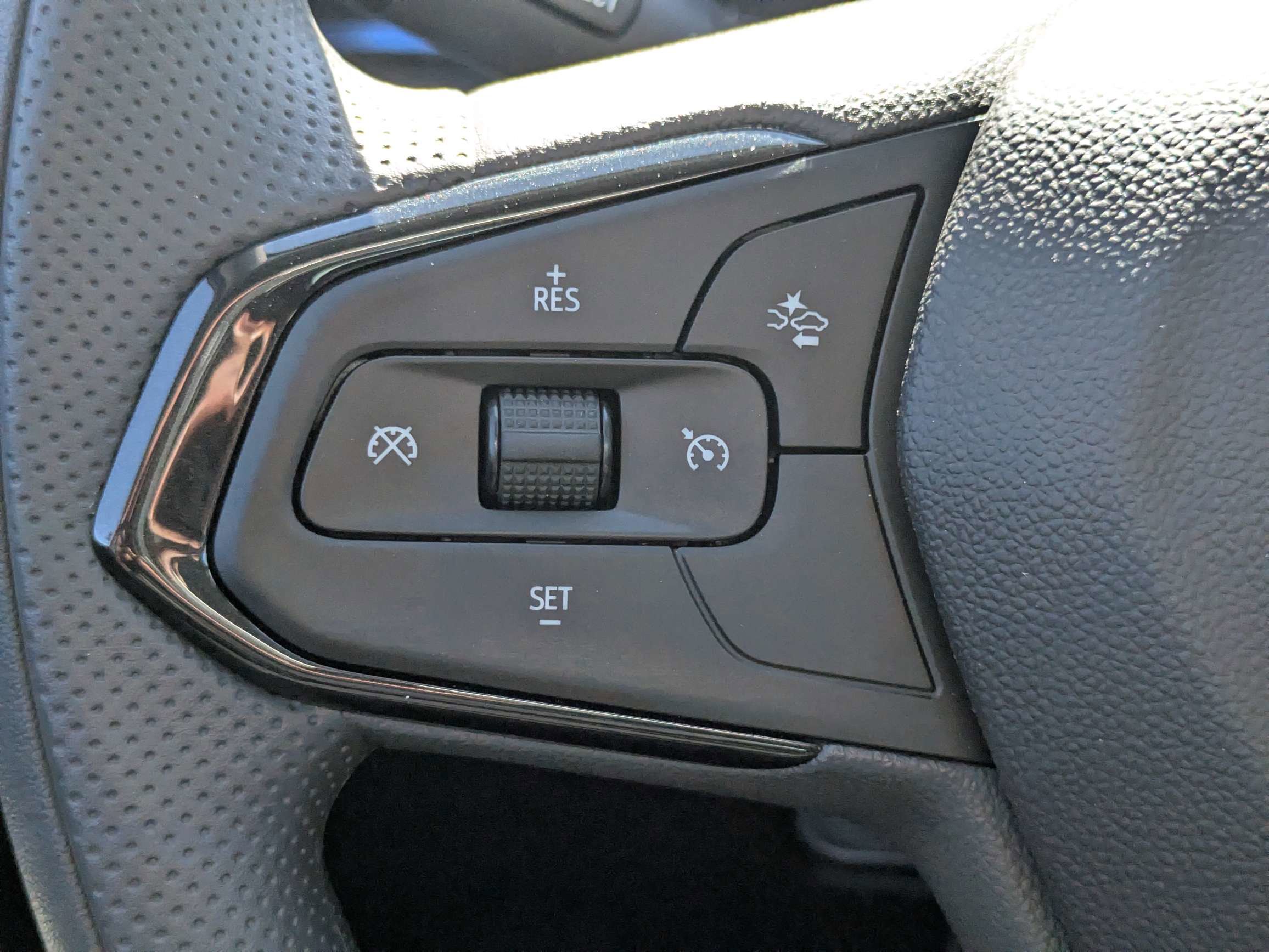 New 2026 Chevrolet Trax LS image 24