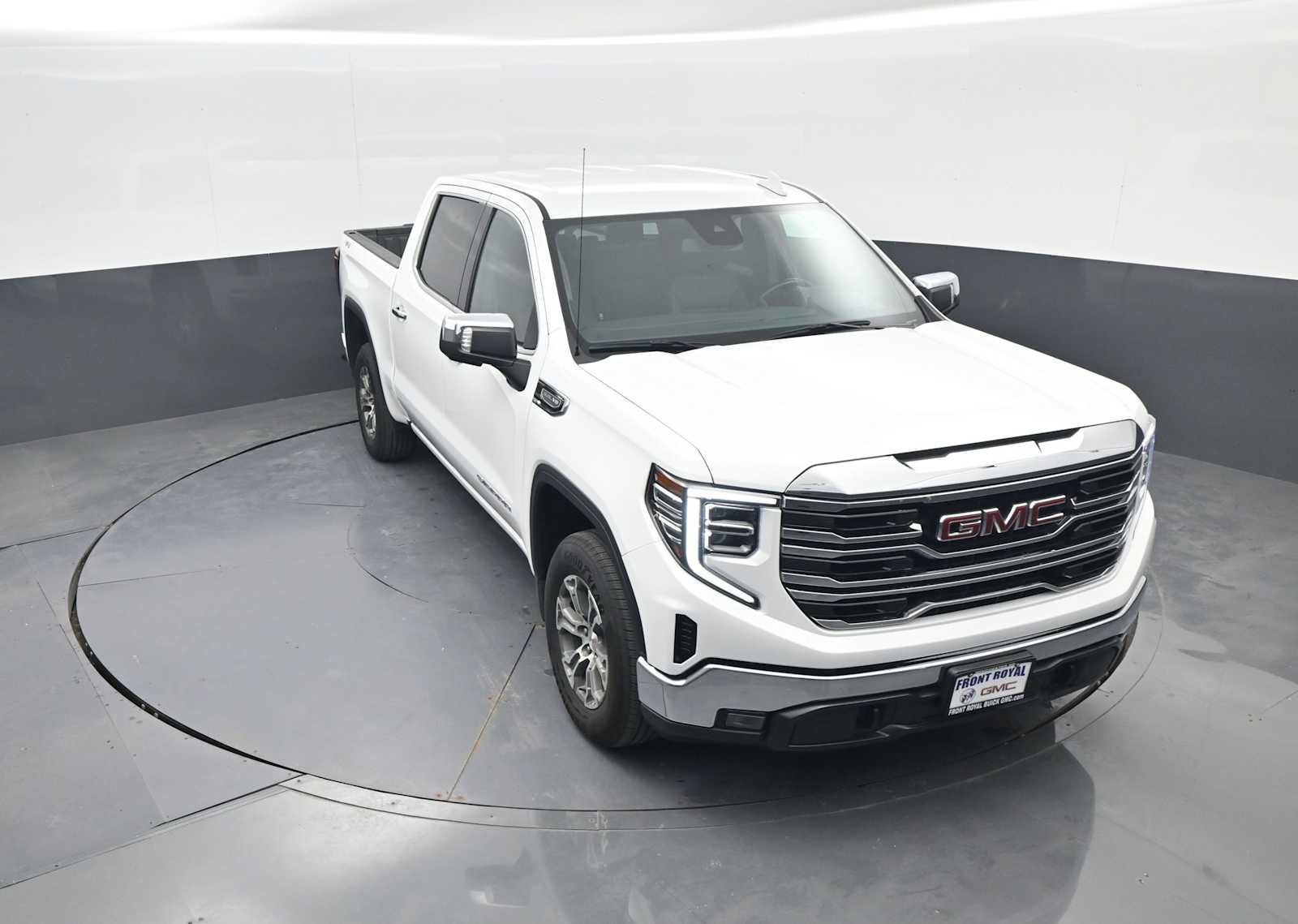 Used 2025 GMC Sierra 1500 SLT AWD/4WD image 36