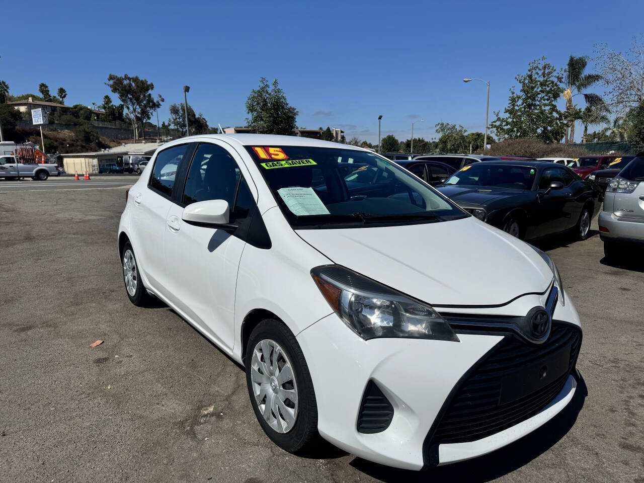 Used 2015 Toyota Yaris L image 1