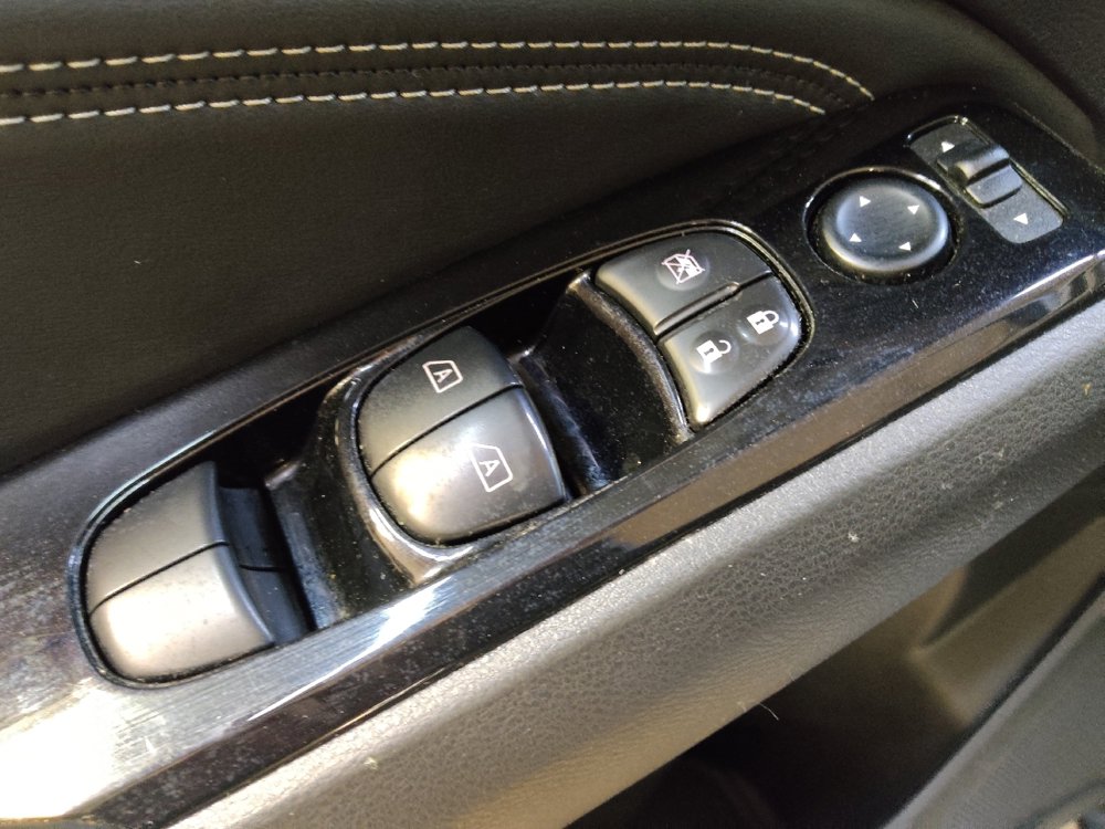 Used 2020 Nissan Altima 2.0 Platinum FWD image 27