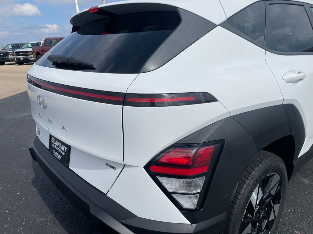 Used 2025 Hyundai Kona SEL image 28