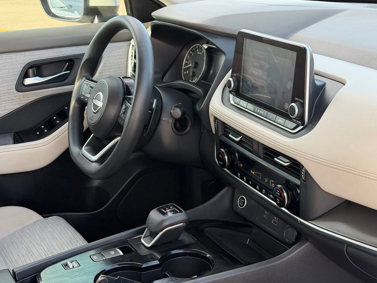 Certified 2023 Nissan Rogue SV FWD image 40